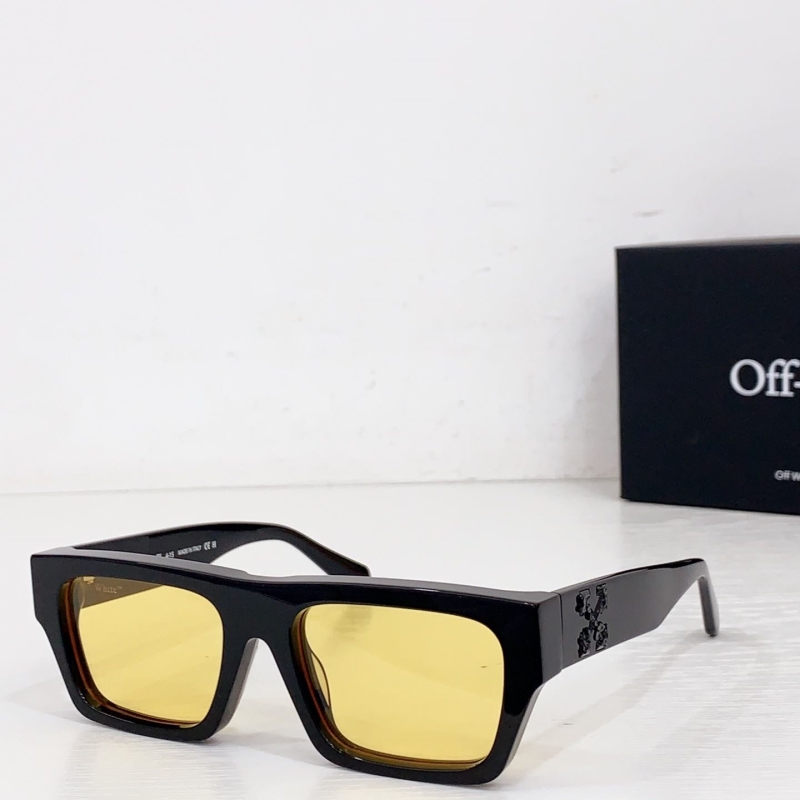 OFF WHITE